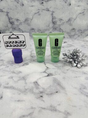 CLINIQUE Skincare Gift Set,7 Day Scrub Cream Rinse-Off Formula,Travel-2pc-NEW